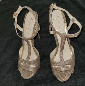 Jessica simpson 8.5 heals